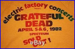M vtg 80s 1982 GRATEFUL DEAD v-neck t shirt THE SPECTRUM PHILADELPHIA tour