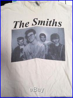 The Smiths VINTAGE There is a Light T-shirt Size M Two-Sided Morrissey