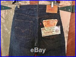 True Vintage Levi's 501/ Dead-stock 1975/ With Tags/ Size 32 x 36/ Made in USA