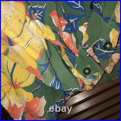 Vintage 1940s Floral Pattern L/s Silky Rayon Hawaiian Shirt M