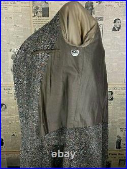 Vintage CC41 1940's vintage brown herringbone tweed overcoat size 36