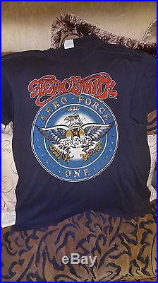 Vintage concert t-shirts lot of 3 two vanhalen and Aerosmith